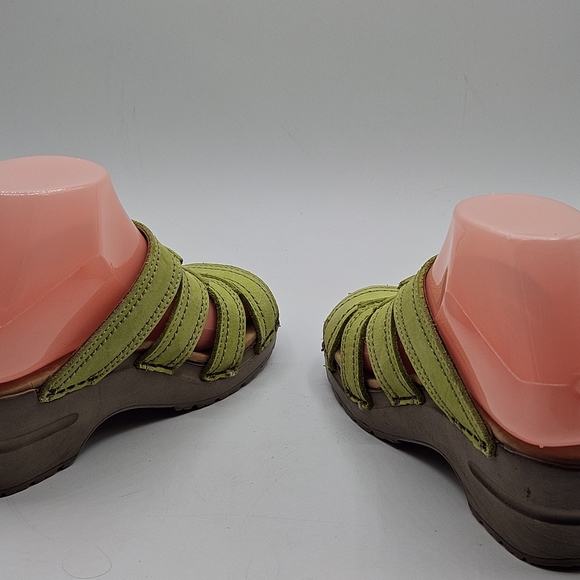 Sanita leather 2" heel size 36  us 4.5/5 lime green sandals - Picture 6 of 15